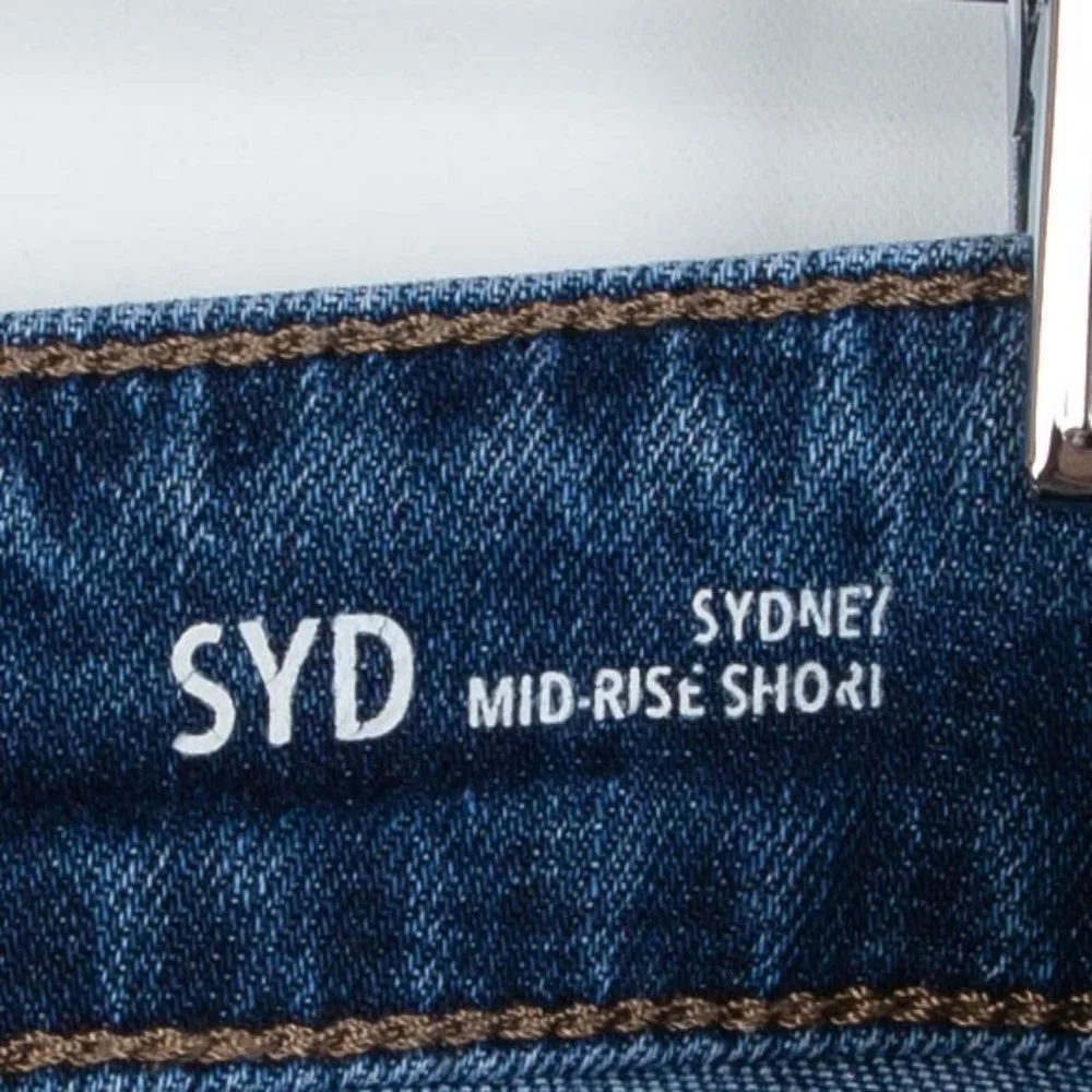 Warp & Weft Sydney Mid Rise Jean Shorts Size 27‎